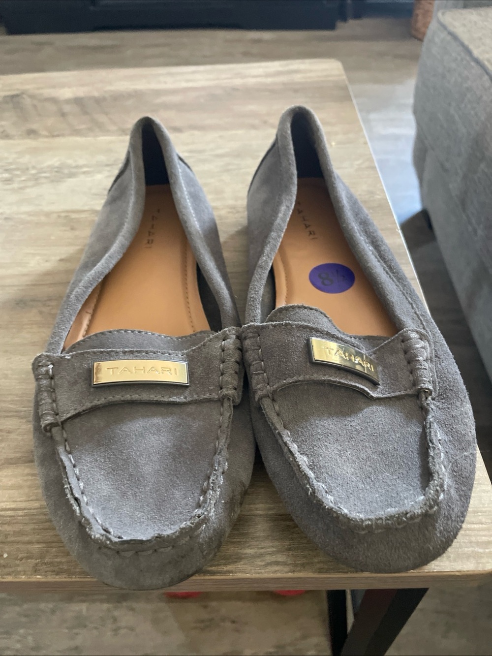 Tahari Marilu Gray suede leather slip on Loafers. Golden logo women’s 8.5 GRYCW